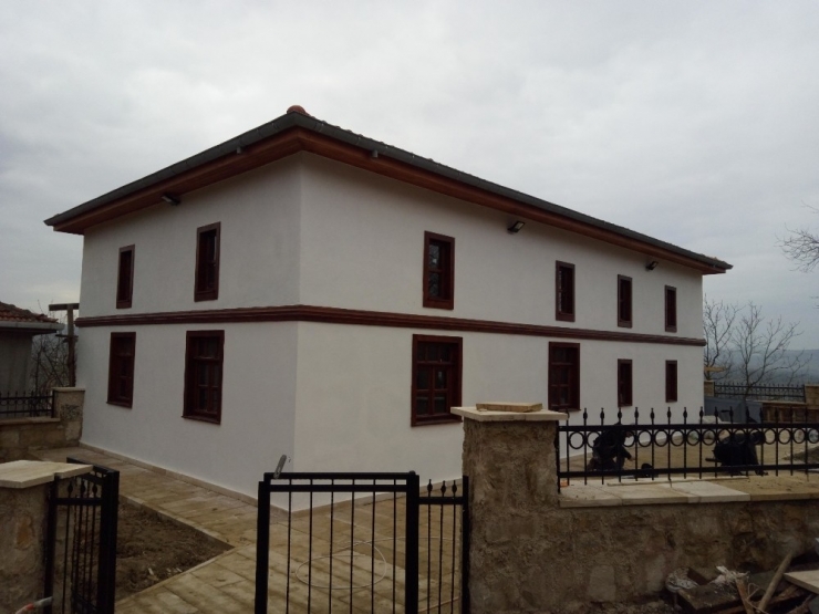 Asırlık Caminin Restorasyonunda Sona Gelindi