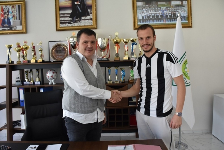 Manisa Bbsk, Sinan Kurumuş’u Kadrosuna Kattı