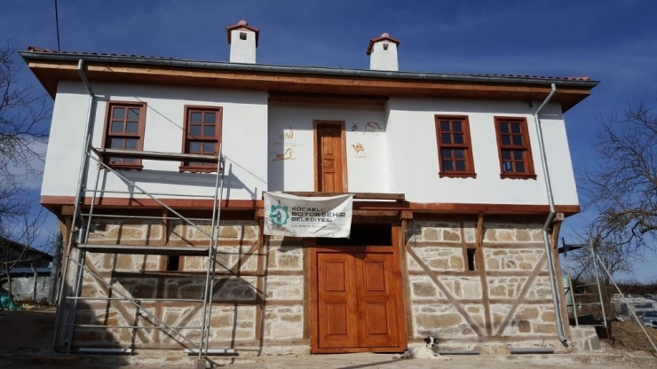 Tarihi Rıza Bey Konağı’nın Dış Cephesi Tamamlandı