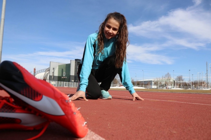 Çivili Ayakkabı İle Gelen Başarı