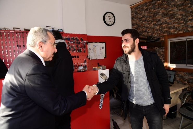 İsmail Erdem’in Adaylığını Öğrenen Esnaftan İlginç Talep