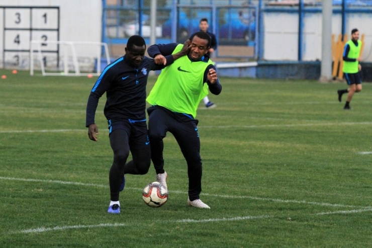 Adana Demirspor, Gazişehir Fk Maçı Hazırlıklarını Sürdürüyor