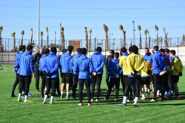 Lider Aliağaspor, Kocaeli Derbentspor’a Konuk Olacak