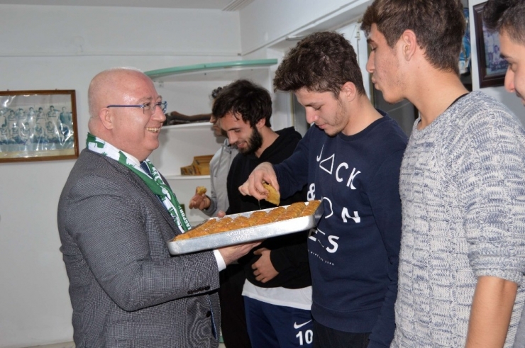 Başkan Gümüş, Muğlaspor’lu Futbolcularla Bir Araya Geldi