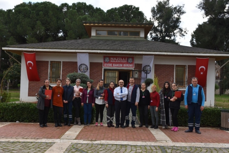 Nazilli Belediyesi 4 Yılda 15 Bin 240 Kez Evde Bakım Hizmeti Verdi