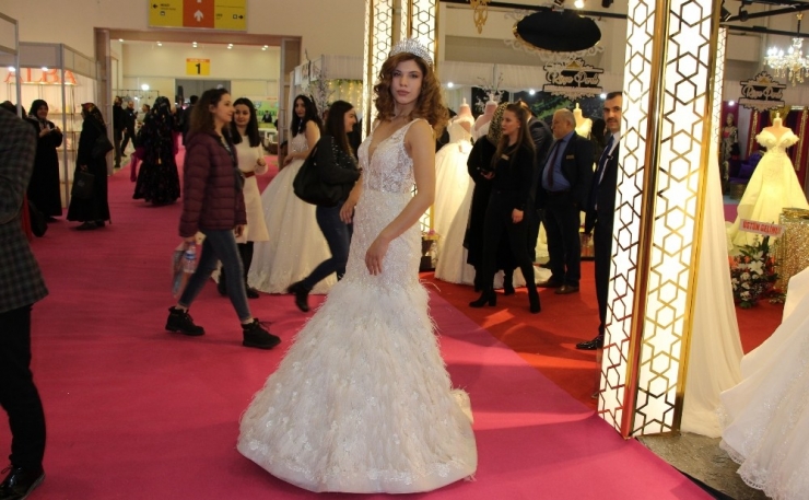 Ev’leniyoruz Fuarı Kapılarını Açtı