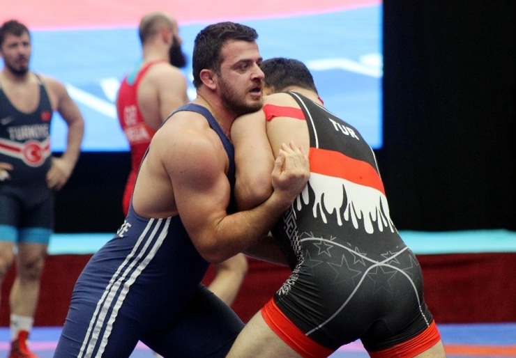 37. Vehbi Emre Ve Hamit Kaplan Grekoromen Güreş Turnuvası Başladı