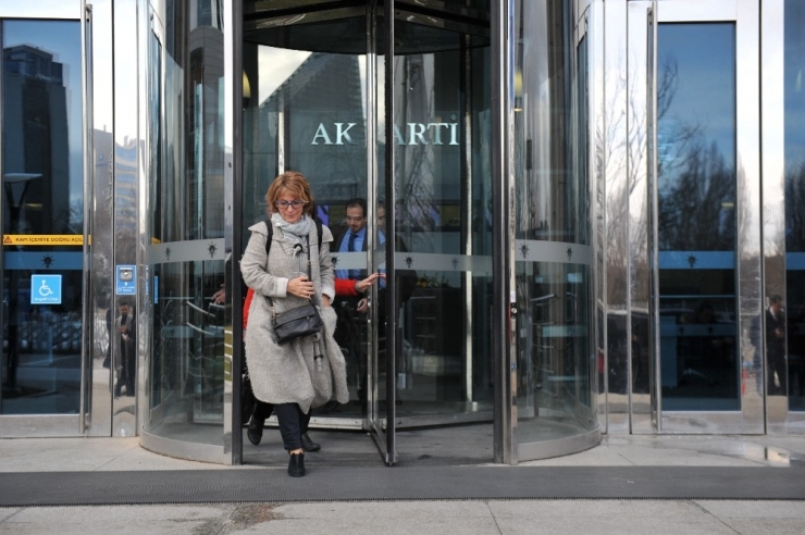 Cemal Kaşıkçı Cinayetini Araştırmak İçin Türkiye’ye Gelen Bm Özel Raportörü Agnes Callamard, Ak Parti Genel Başkan Danışmanı Yasin Aktay İle Görüştü. Görüşme Yaklaşık 1.5 Saat Sürdü.