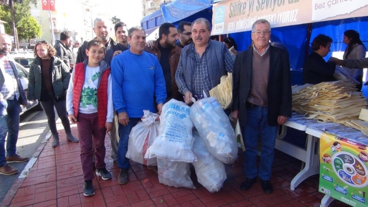 5 Pet Şişe Getirene 1 Bez Torba Kampanyası