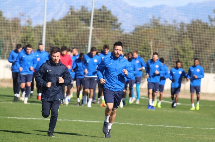Antalyaspor’da Neşeli Antrenman