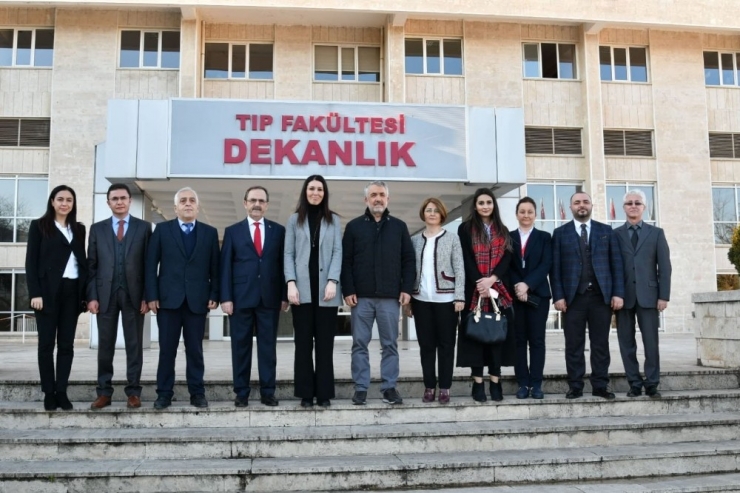 Minik Hastalara Moral