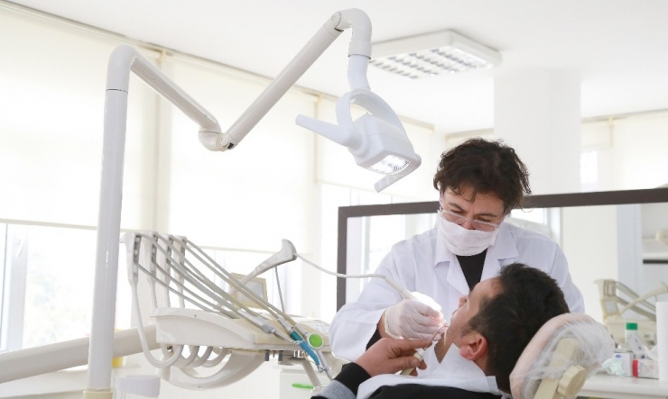 Çankaya’dan Ücretsiz Diş Bakımı