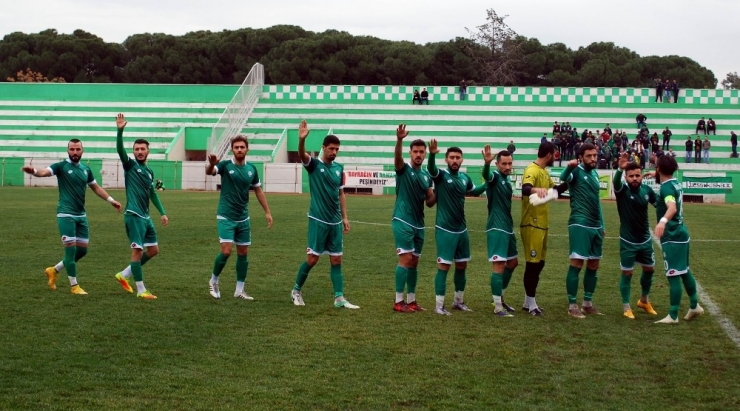 Salihli Belediyespor, Ödemiş’ten Eli Boş Dönmek İstemiyor