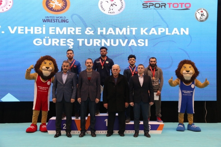 Vehbi Emre Ve Hamit Kaplan Güreş Turnuvası’nda Şampiyon Türkiye