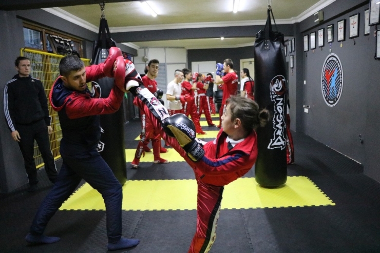 Sakaryalı Sporcular Avrupa Kupasına Sıkı Hazırlanıyorlar