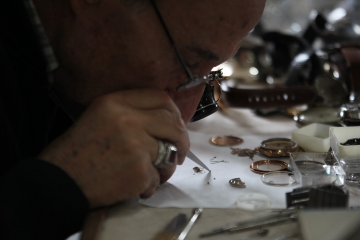 Antika Saatler Üç Ortağın Elinde Hayat Buluyor