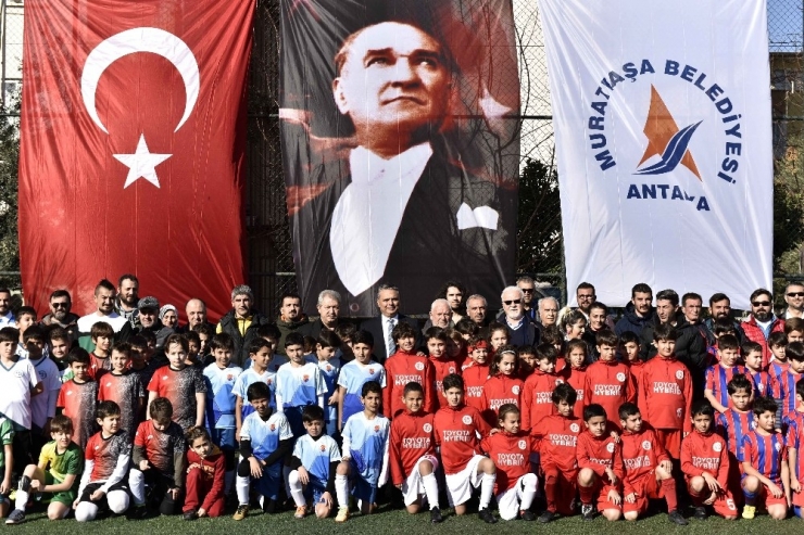 U-10 Minik Yıldızlar Turnuvası’nın Şampiyonu Antalyaspor Oldu.