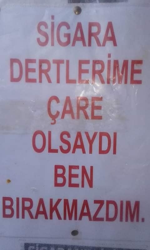 Sigarayı Bırakmasının 13. Yılını Pasta İle Kutladı