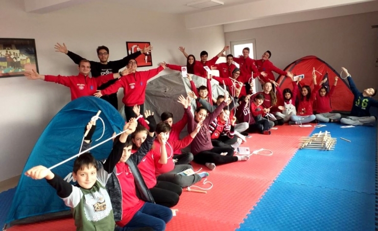 Çocuklara Kampçılık Eğitimi