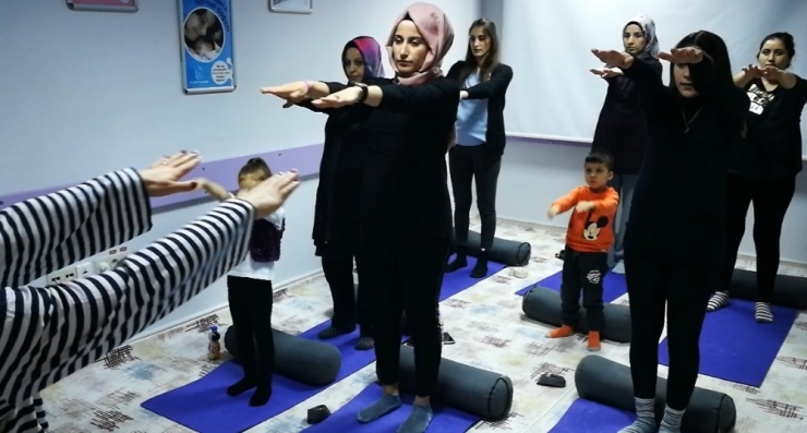 Tunceli’de “Gebe Okulu” İle Normal Doğum Yüzde 84,5’e Yükseldi