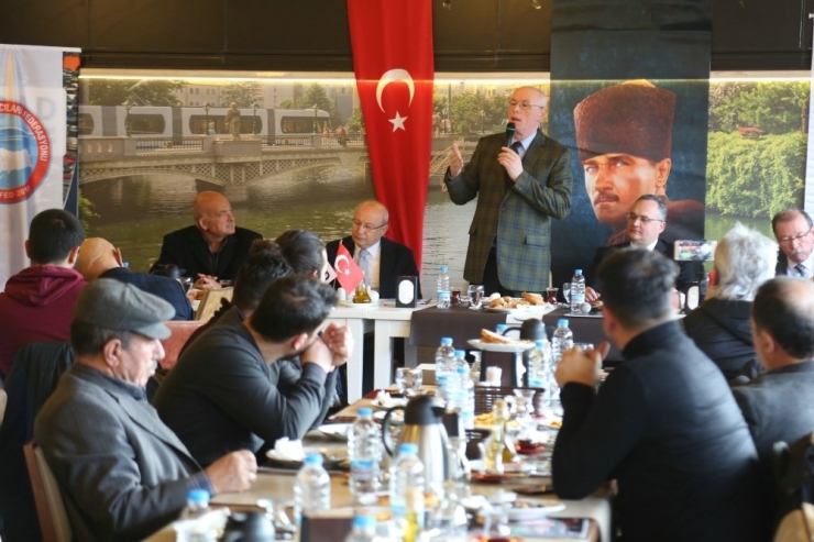 Başkan Kurt Oto Galericilerle Bir Araya Geldi