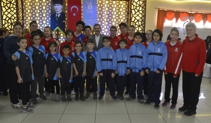 Başkan Ataç, Tepebaşı Sporcularıyla Bir Araya Geldi