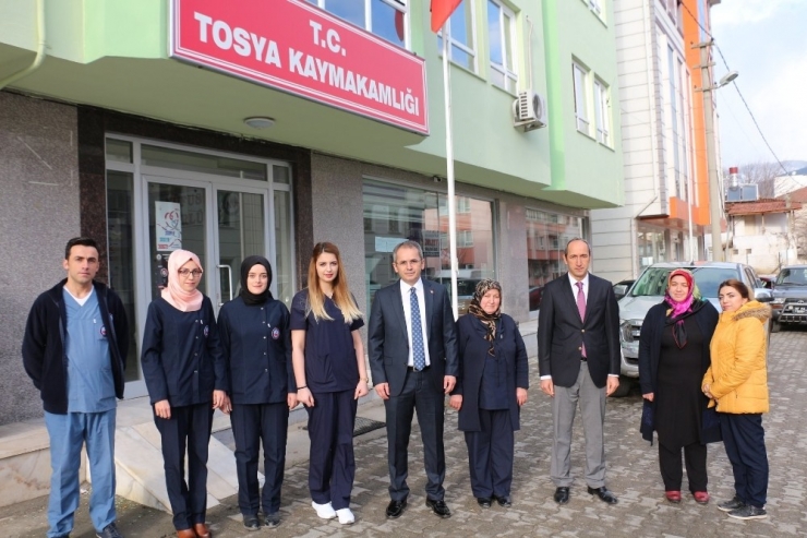 Tosya’da “Yalnız Değilsiniz” Projesi Uygulanmaya Başladı