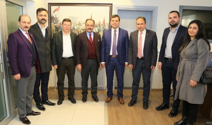 Başkan Adayından, Başkana Ziyaret