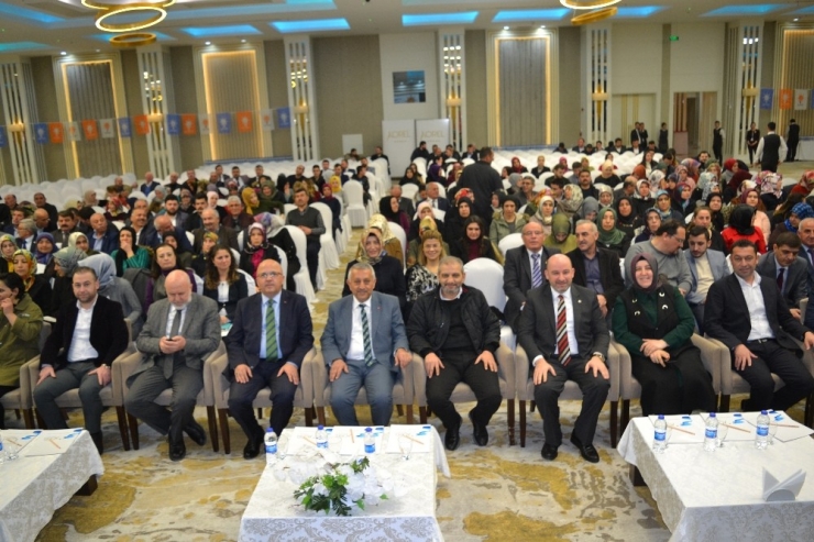 Afyonkarahisar’da Ak Parti’den Eğitim Semineri