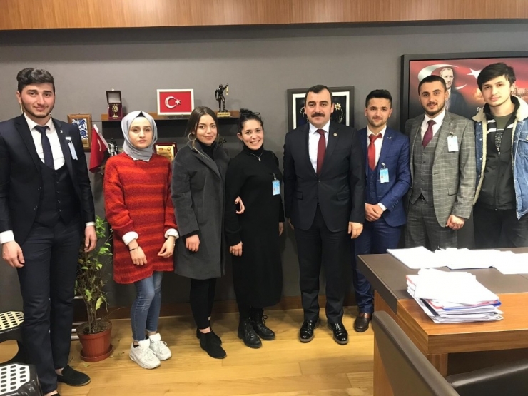Ak Parti Alaplı İlçe Gençlik Kolları, Tbmm’de Parti’nin Grup Toplantısını İzledi
