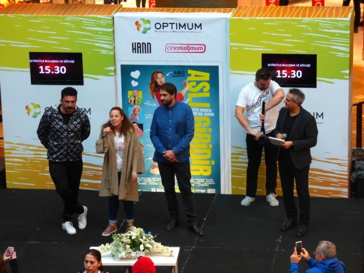 ’Aslı Gibidir’ Oyuncuları, Optimum’da Sevenleriyle Buluştu