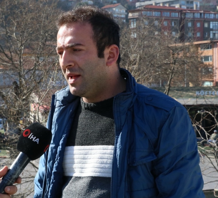 30 Yıl Sonra Beş Dakika Gördüğü Annesine ’Miras’ Tepkisi