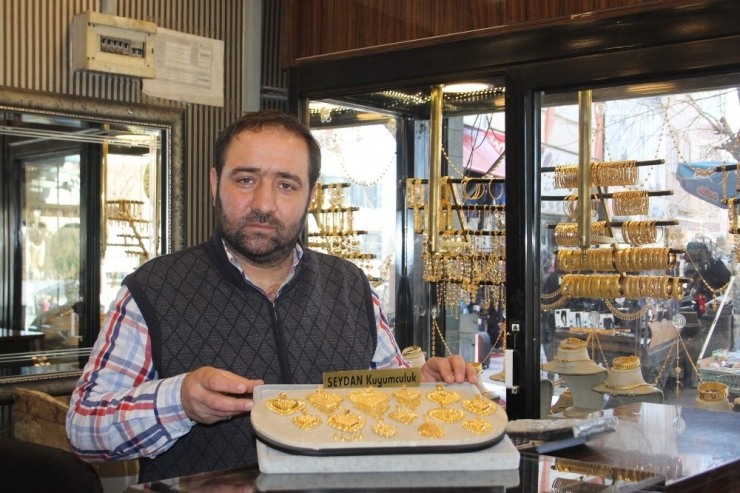 Altın Fiyatları Evlilik Hayallerini Erteletti