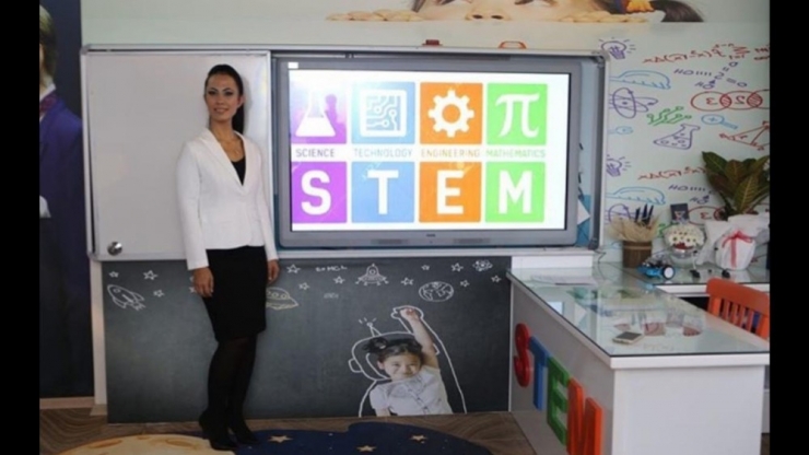 25 Öğretmene Stem Eğitimi Veriliyor