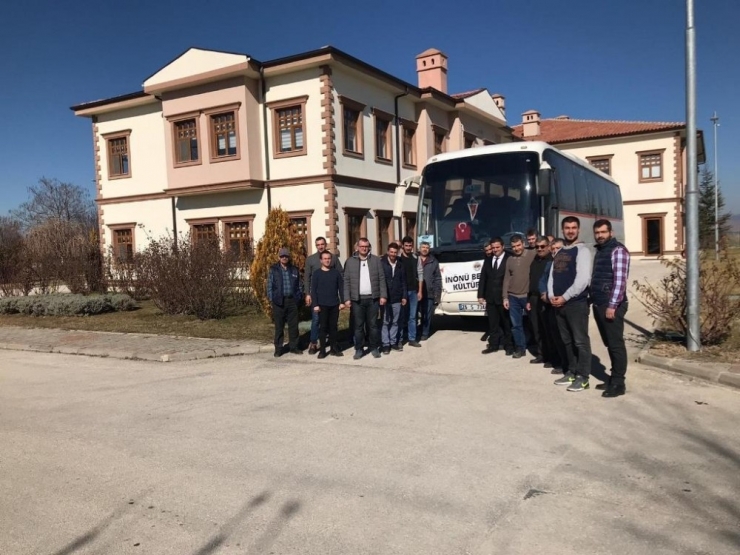 İnönülü Çiftçiler Tarım Ve Hayvancılık Gezisinde