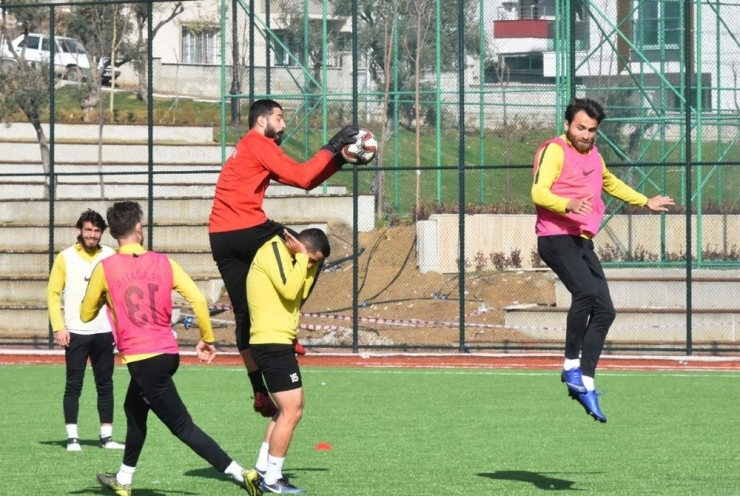 Lider Aliağaspor, Başiskele Doğantepespor’u Ağırlayacak