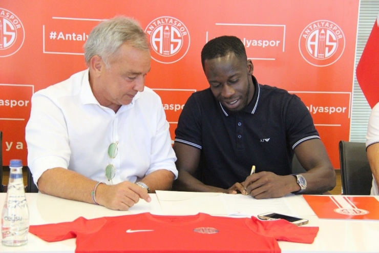 Antalyaspor’da Cissokho Kadro Dışı Kaldı
