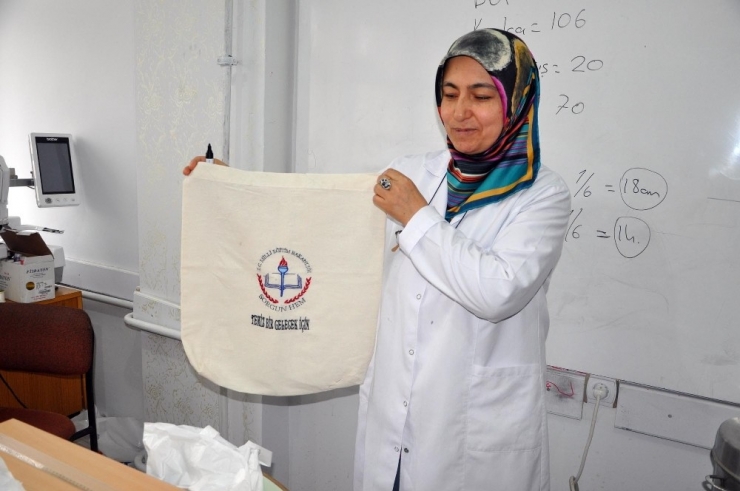 Sorgun Halk Eğitim Merkezinde Bez Çanta Üretimi Başladı