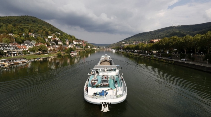 Heidelberg’de Şebeke Suyu Mavi Akıyor