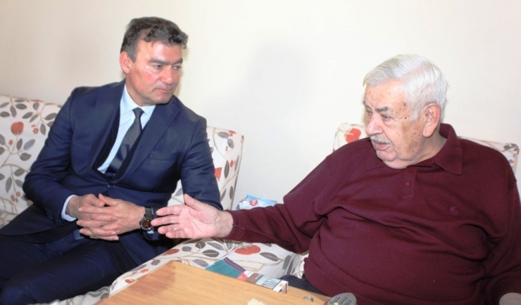 Ümmet Akın’dan Duayen Başkanlara Ziyaret