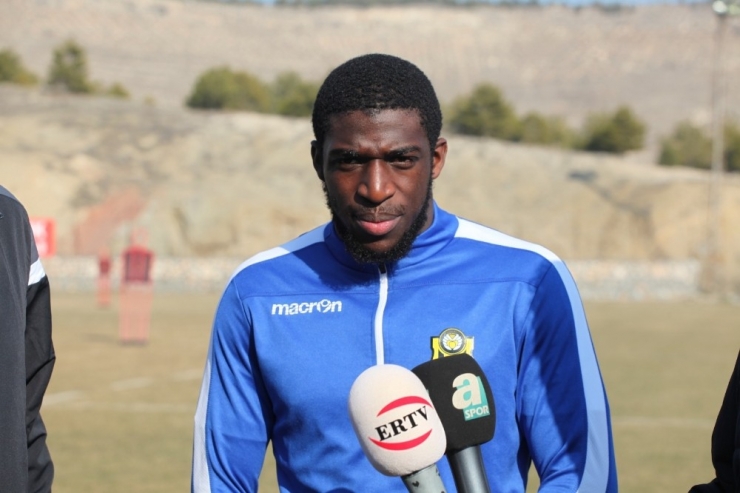 E.yeni Malatyaspor’un Yeni Golcüsü Aboubakar İddialı Konuştu