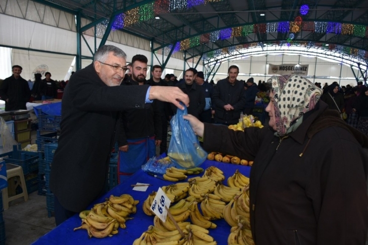 İnönü Belediye Başkanı Bozkurt Pazarcılar İle Bir Araya Geldi