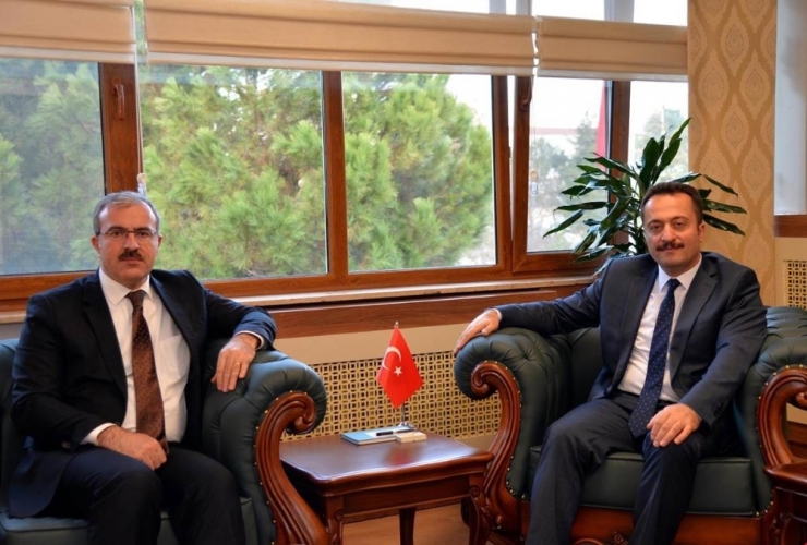 Kütahya Valisi Toraman’dan Vali Şentürk’e Ziyaret