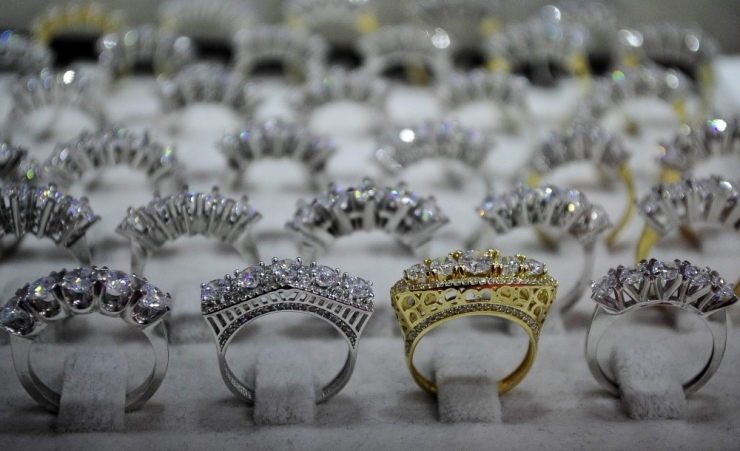 Mücevher Fırsat Günleri, Sevgililer Günü İçin Kapılarını Açtı