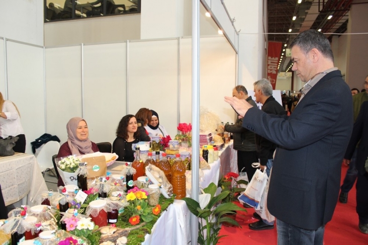 ’İzmirli Kadın Çiftçiler’ Agroexpo’da