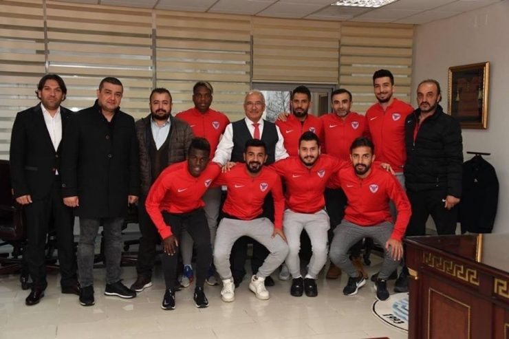Mersin İdmanyurdu Yönetimi Ve Futbolcularından, Başkan Kocamaz’a Ziyaret