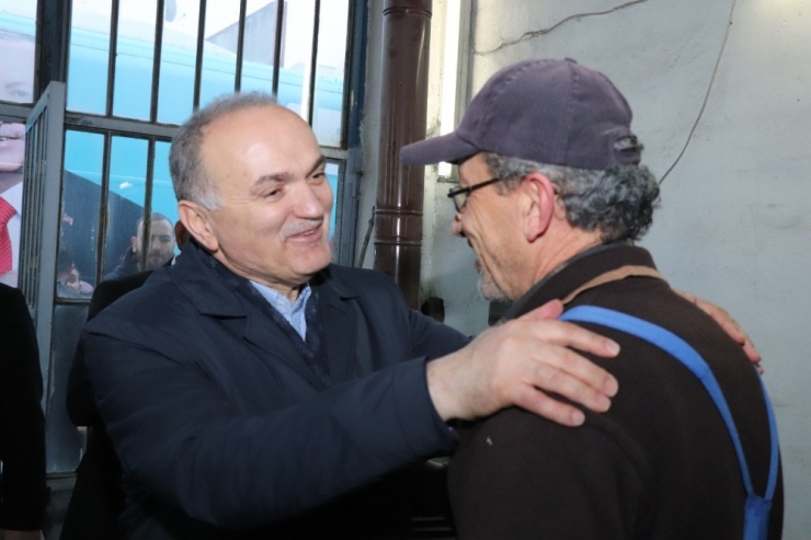 Özlü, Yeni Sanayi Çarşısı Esnafını Ziyaret Etti