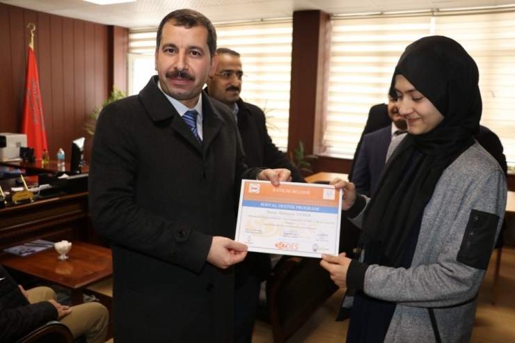 Baydilli’den Başarılı Öğrencilere Sertifika