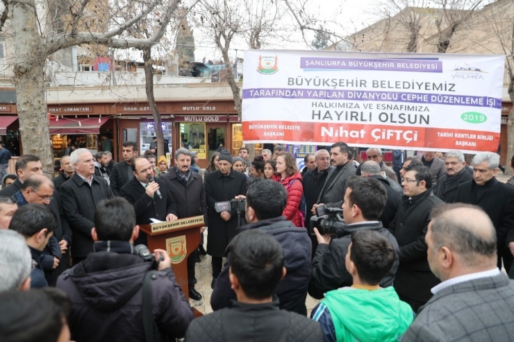 Divanyolu Dış Cephenin Açılışı Yapıldı