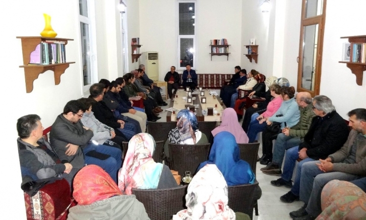 Kıraathane Buluşmalarının Üçüncüsü Düzenlendi